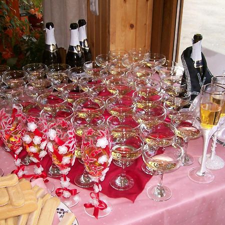Pensiunea Dracula & Spa Căpăţîneni-Ungureni Bagian luar foto