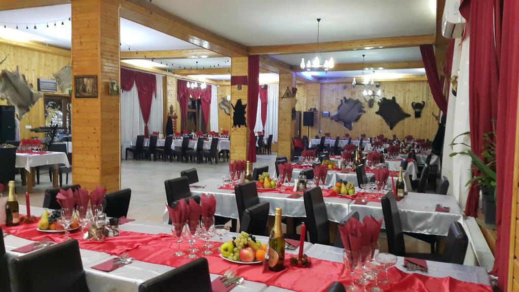 Pensiunea Dracula & Spa Căpăţîneni-Ungureni Bagian luar foto